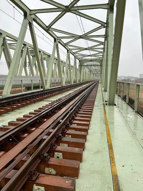 画像：鉄道橋補修工事