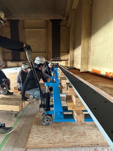 画像：橋梁補強工事